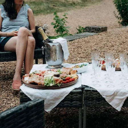 Chateau De Marigne - De Charme- 15 Pl