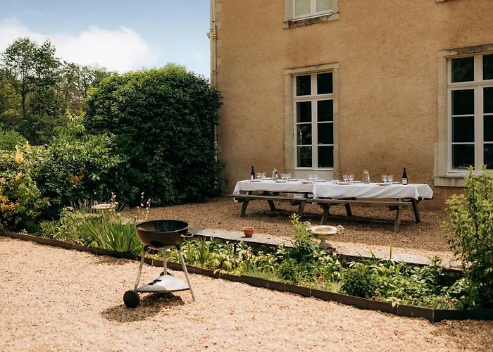 Chateau De Marigne - De Charme- 15 Pl Cre-sur-Loir