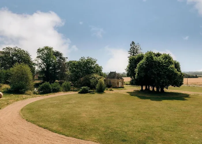 Vakantiehuis Chateau De Marigne - De Charme- 15 Pl