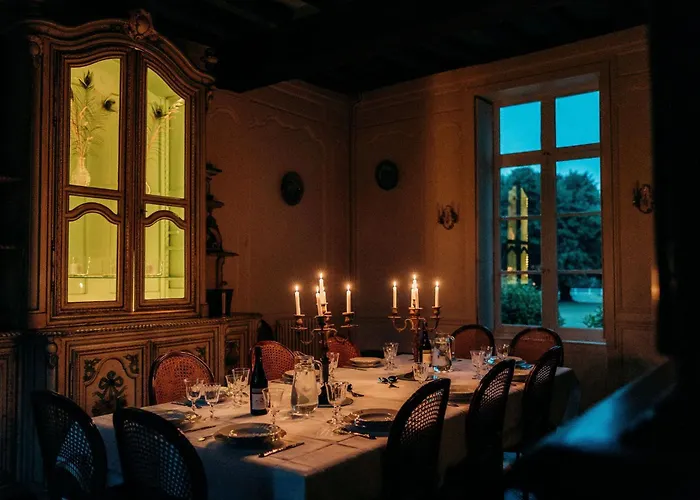 Chateau De Marigne - De Charme- 15 Pl Vakantiehuis Cre-sur-Loir