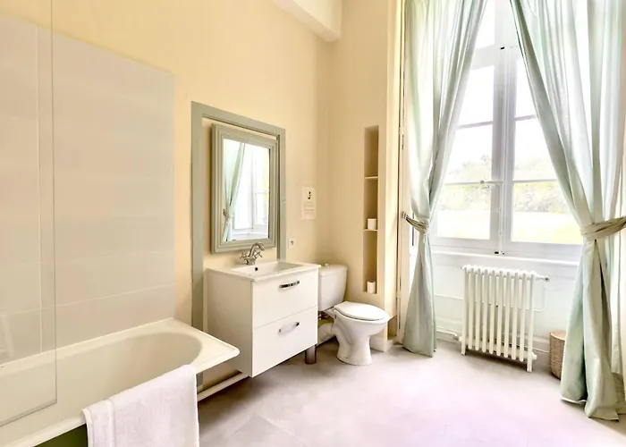 Chateau De Marigne - De Charme- 15 Pl Cre-sur-Loir