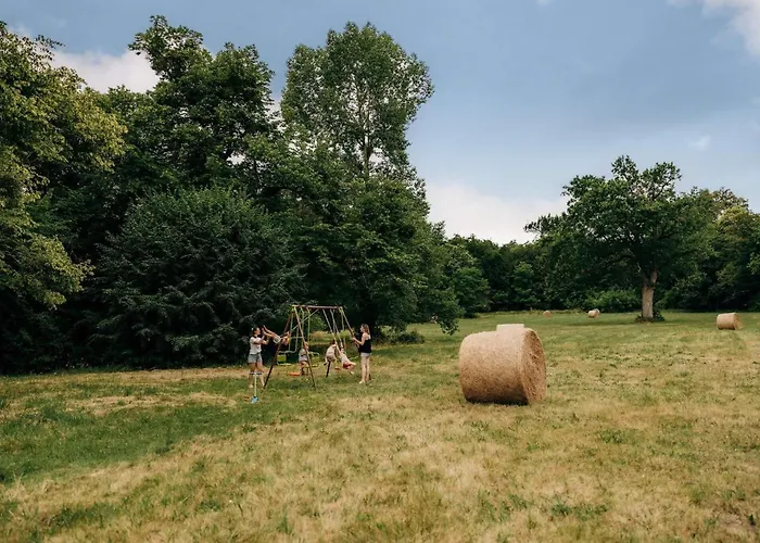 Chateau De Marigne - De Charme- 15 Pl