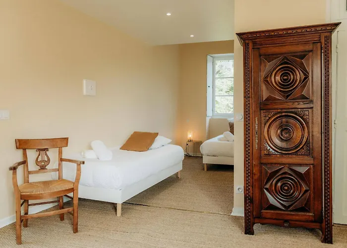 Chateau De Marigne - De Charme- 15 Pl Vakantiehuis