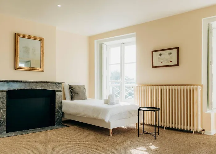 Chateau De Marigne - De Charme- 15 Pl Vakantiehuis Cre-sur-Loir