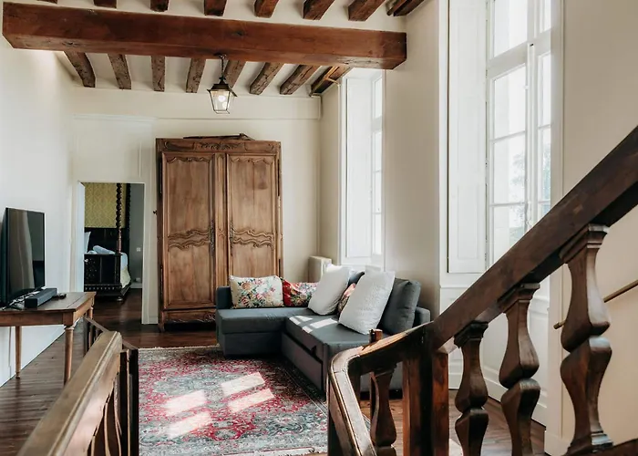 Vakantiehuis Chateau De Marigne - De Charme- 15 Pl *