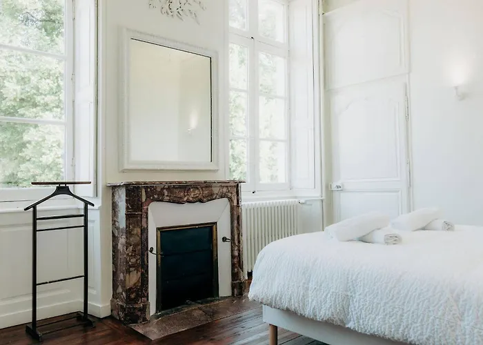 Chateau De Marigne - De Charme- 15 Pl Vakantiehuis